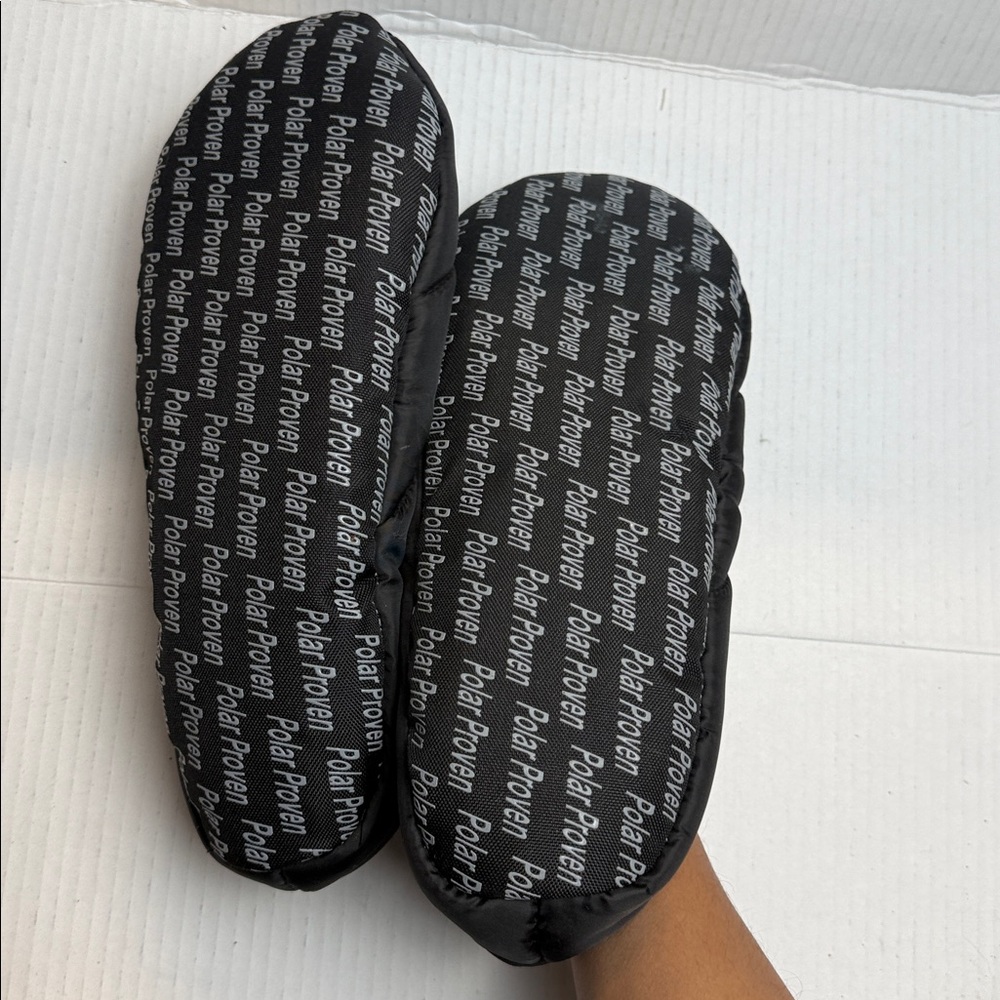 Baffin Black Quilted Puffer Slippers XL Unisex Insulated Slip-On Winter Shoes - Picture 7 of 9